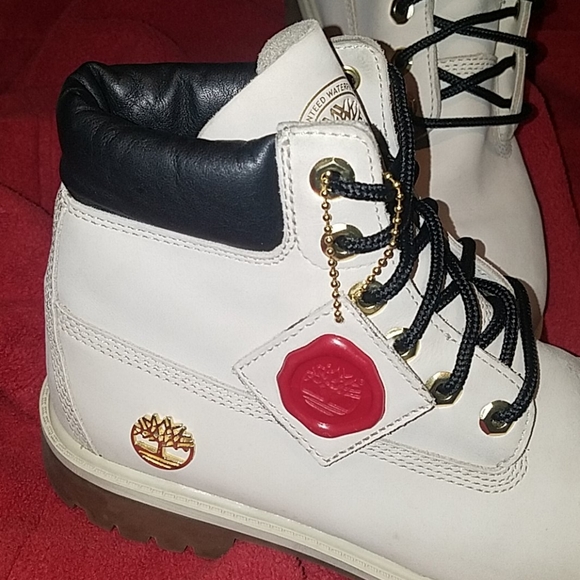 TIMBERLAND/SUPREME COLLABORATION OFF WHITE/GOLD… - Picture 5 of 16